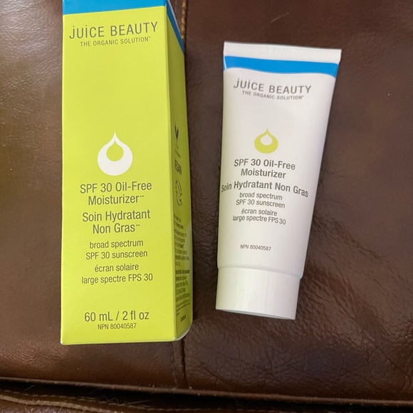 Juice Beauty SPF 30 Oil-Free Moisturizer NEW - Picture 2 of 12